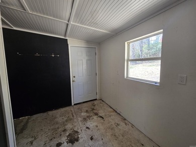 Perfect starter home or investment property. Located close to - photo 17