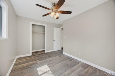 Vaulted ceilings, natural light, and quick lake access. This is - photo 18
