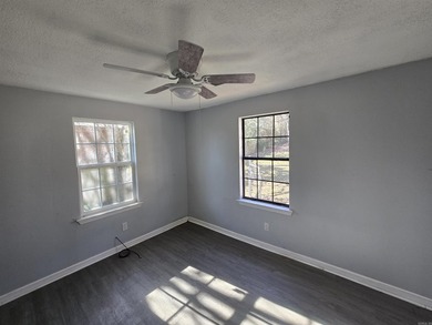 Perfect starter home or investment property. Located close to - photo 21