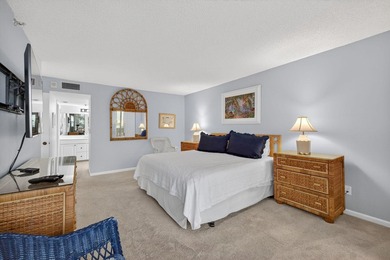Beautiful 2 bedrrom 2 bath furnished condo in ''Seascape 1'' at - photo 25