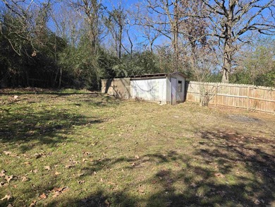 Perfect starter home or investment property. Located close to - photo 27