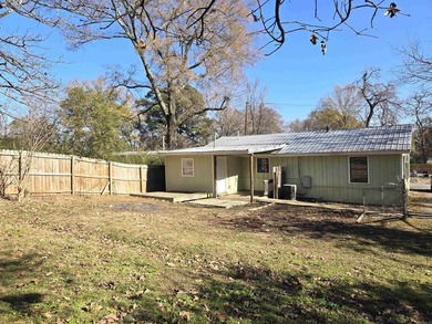Perfect starter home or investment property. Located close to - photo 28