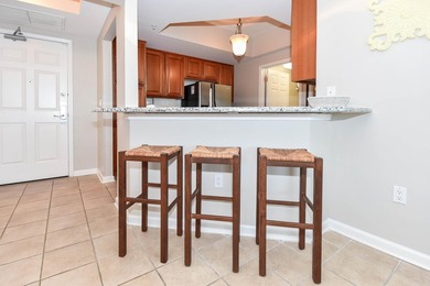1502 W Silver Beach Towers. This 2-bedroom, 2-bath condominium - photo 8