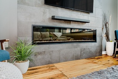 Live in the heart of downtown Indianapolis in this stylish and
