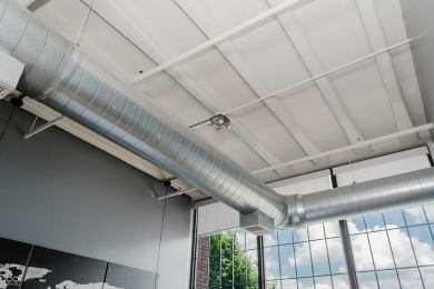 Live in the heart of downtown Indianapolis in this stylish and