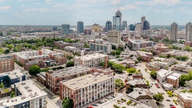 Live in the heart of downtown Indianapolis in this stylish and