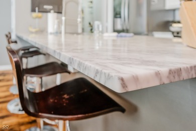 Live in the heart of downtown Indianapolis in this stylish and