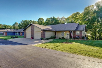 Lake Townhome/Townhouse For Sale in Kimberling City, Missouri