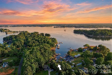 Experience elevated Lake Norman living in this fully renovated - photo 9