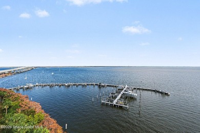 RARE CORNER UNIT NOW AVAILABLE at Harbor Pointe! Ready for - photo 25