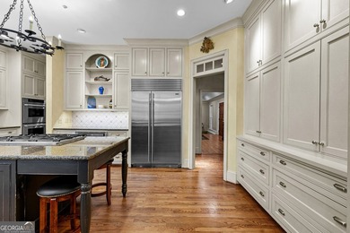 Exceptional custom lakefront home situated on 1.93 private acres - photo 29