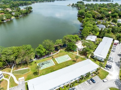 Lake Condo For Sale in Maitland, Florida