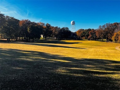 Lake Lot For Sale in Nocona, Texas
