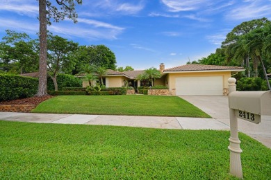 Lake Home For Sale in Boca Raton, Florida
