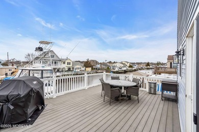 Stunning newer construction waterfront home in sought after - photo 29