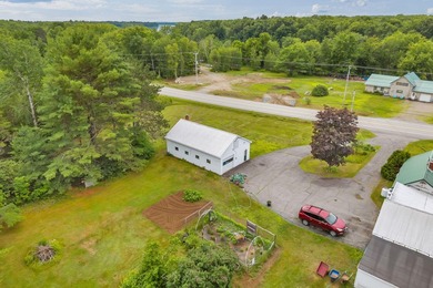 Charming Ranch Style home sitting on 22+/- acres in the small - photo 29