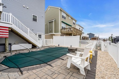Stunning newer construction waterfront home in sought after - photo 31