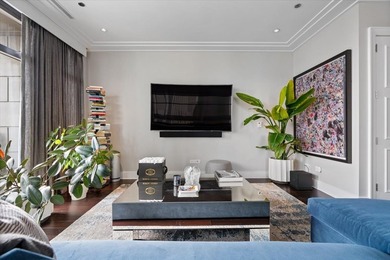 Set within the prestigious Ritz-Carlton Residences Chicago along - photo 7