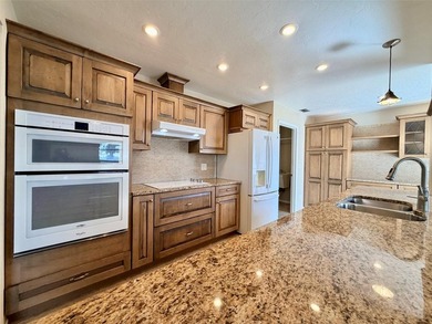Village Green 55+ community located walking distance from Publix - photo 10