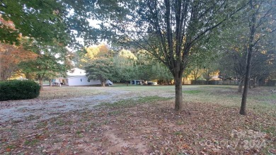 Lake Lot For Sale in Mooresville, North Carolina