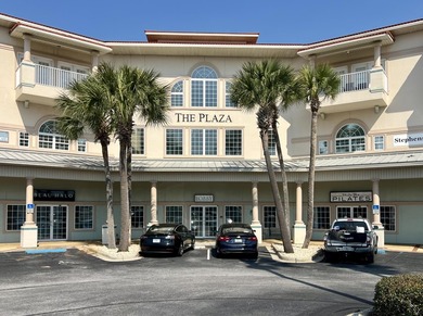 Well-maintained office space available in The Plaza, centrally - photo 1