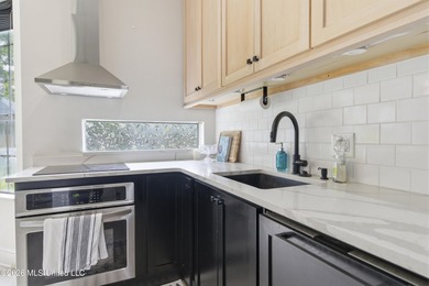 Experience coastal convenience at its best! This beautifully - photo 11