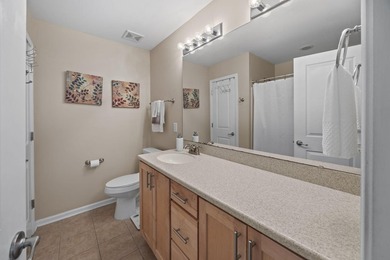 Welcome home to this beautifully maintained 3-bedroom, 2.5-bath - photo 16