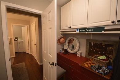 Welcome to 133 Cherry Street, probably one of the most iconic - photo 18