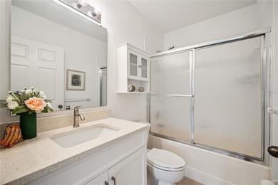 Welcome Home and Welcome to Heritage Oaks! This highly sought - photo 19