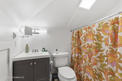 Experience coastal convenience at its best! This beautifully - photo 20
