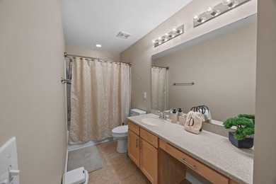 Welcome home to this beautifully maintained 3-bedroom, 2.5-bath - photo 23