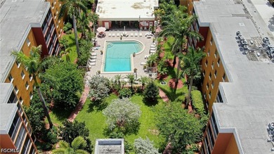 Welcome to this beautifully maintained, move-in ready 2-bedroom - photo 23
