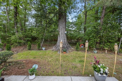 Welcome home to this beautifully maintained 3-bedroom, 2.5-bath - photo 26