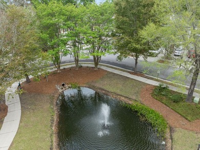 Welcome home to this beautifully maintained 3-bedroom, 2.5-bath - photo 34