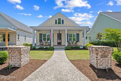 Lake Home For Sale in Beaufort, South Carolina