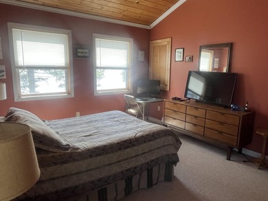 Lake Huron living out your backdoor and all it has to offer from - photo 15