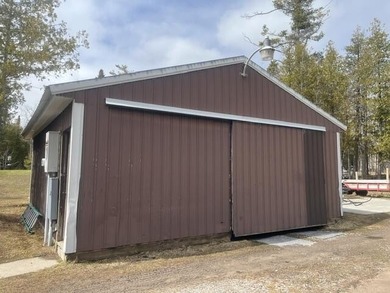 Lake Huron living out your backdoor and all it has to offer from - photo 22