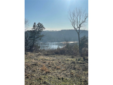 19.39 Acres m/l Excellent hilltop overlooking the Lake in 3 - photo 4