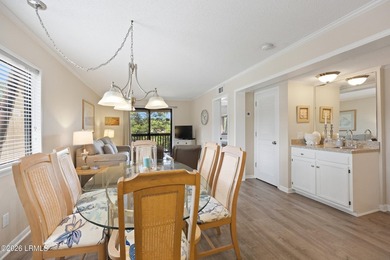 Nicely maintained 2-bedroom, 2-bath Tennis Villa located on the - photo 10