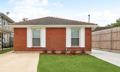 Lake Lot Sale Pending in New Orleans, Louisiana