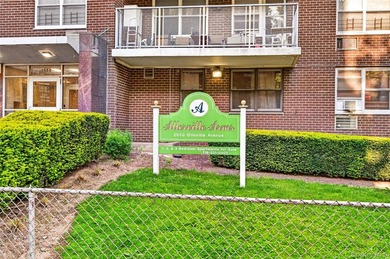 Bright and spacious move-in ready one-bedroom co-op with a - photo 8
