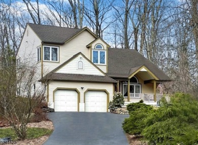 Lake Home For Sale in Jefferson, New Jersey