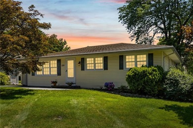 Beautifully maintained and lovingly cared for over the past 30 - photo 3