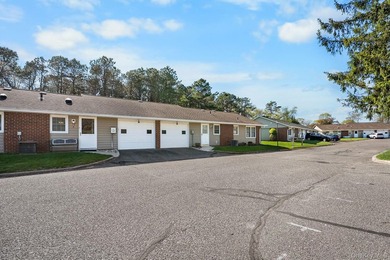 Welcome to the desirable Leisure Village, a vibrant 55+ gated - photo 2