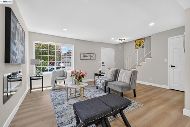 This beautiful, bright, renovated 4 bedroom 3 bath modern home - photo 16