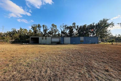 It's rare to find a commercial site this close to town that's - photo 16
