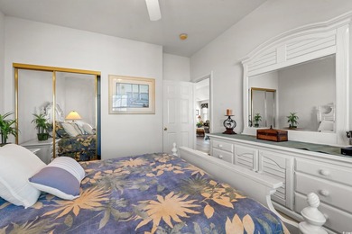 Refined Top-Floor Residence with Waterway and Pool Views in - photo 17