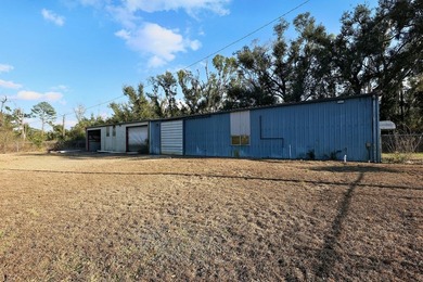 It's rare to find a commercial site this close to town that's - photo 17