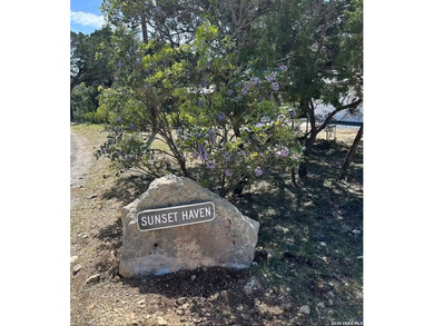 Welcome to Sunset Haven-a beloved Hill Country retreat where - photo 2