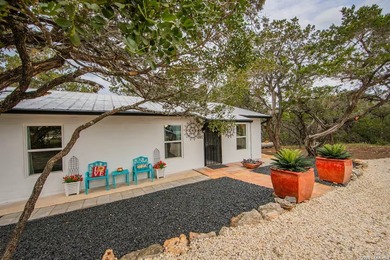 Welcome to Sunset Haven-a beloved Hill Country retreat where - photo 4